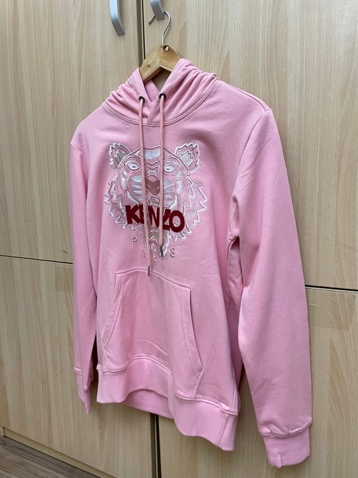 KNZ  Hoddie – M